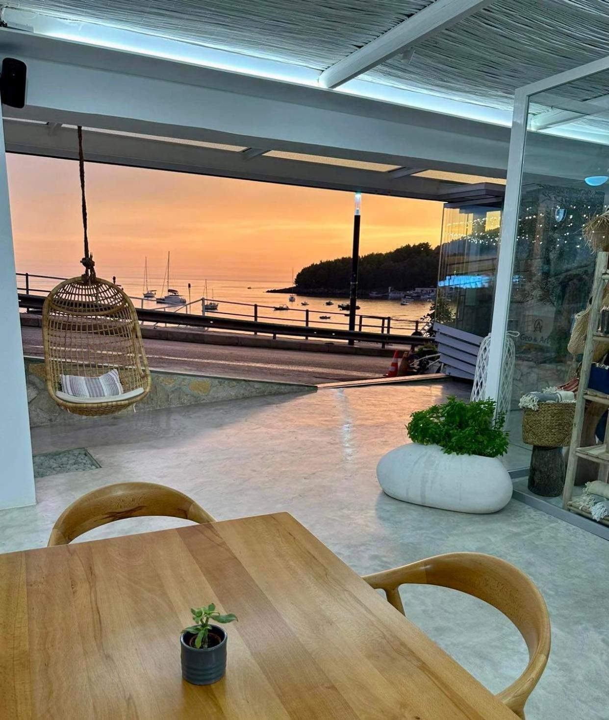 Geo & Art Boutique Hotel Himara Экстерьер фото