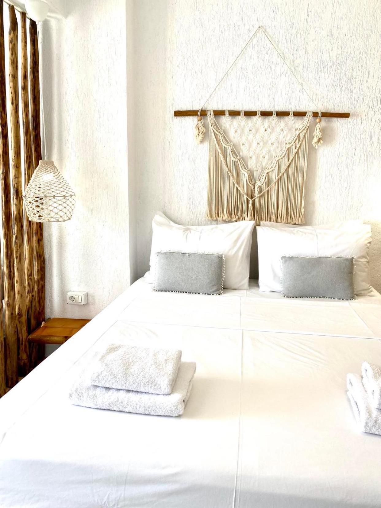 Geo & Art Boutique Hotel Himara Экстерьер фото