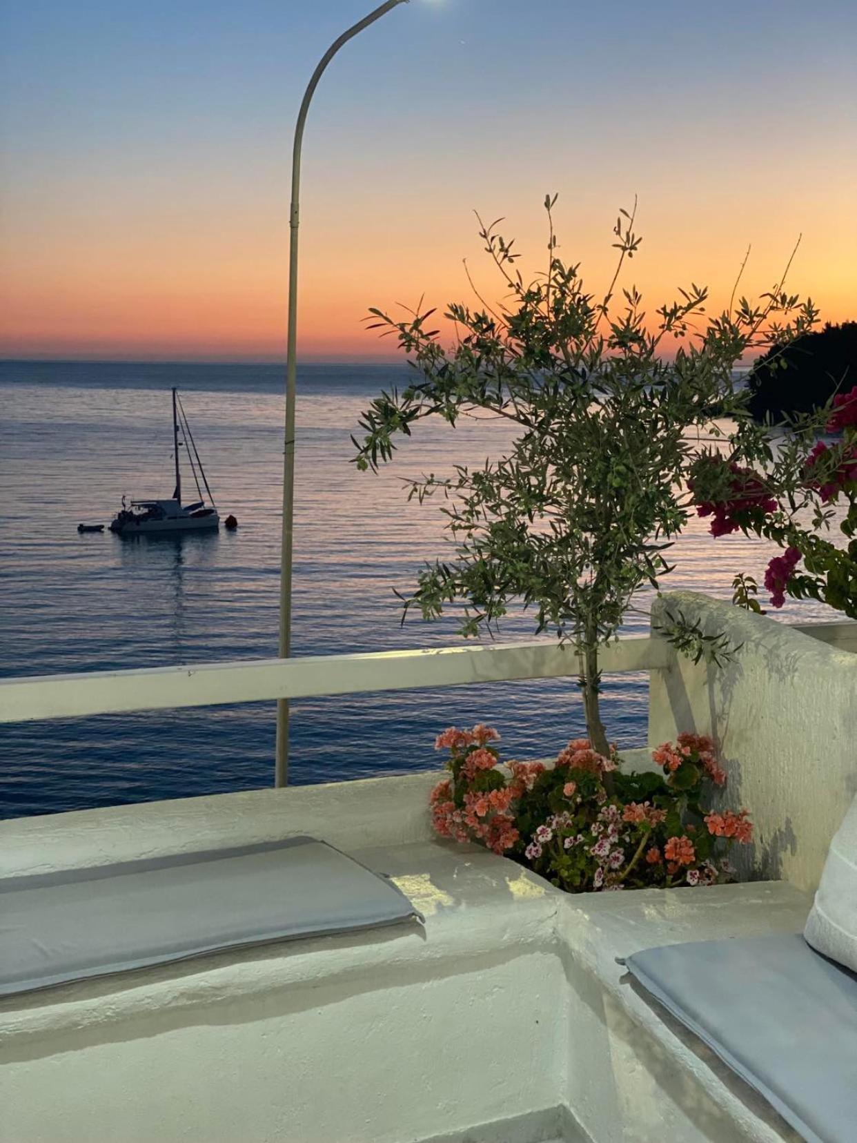 Geo & Art Boutique Hotel Himara Экстерьер фото